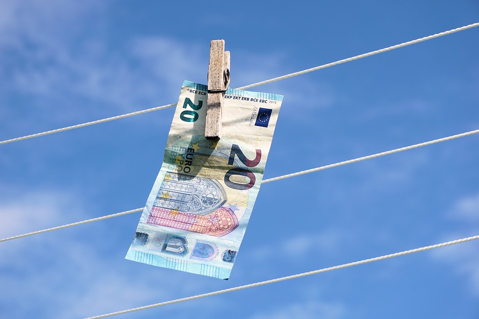 Lavagem de dinheiro - 20 Euros