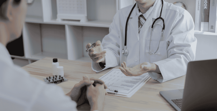 Quando o regulador fala a língua do compliance a Resolução CFM nº 2.4602026 e a proteção do paciente